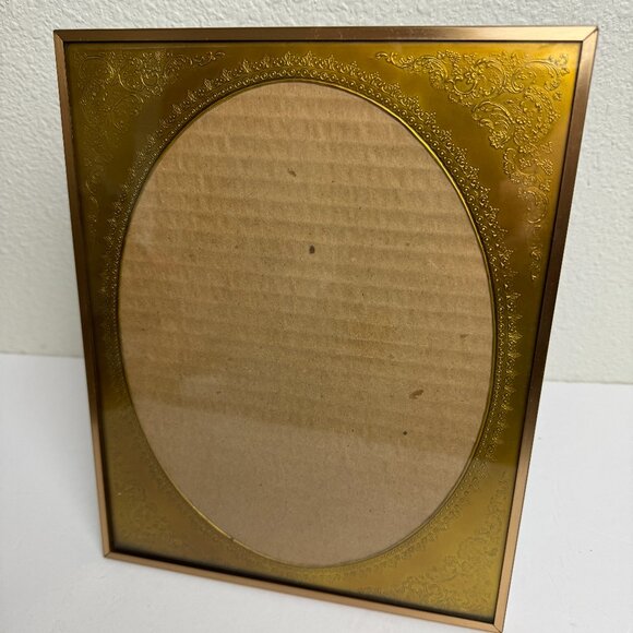 Gold Metal Vintage Picture Frame 8" x 10"  w/ Stand Oval 6.5" x 8.5" - Picture 1 of 12